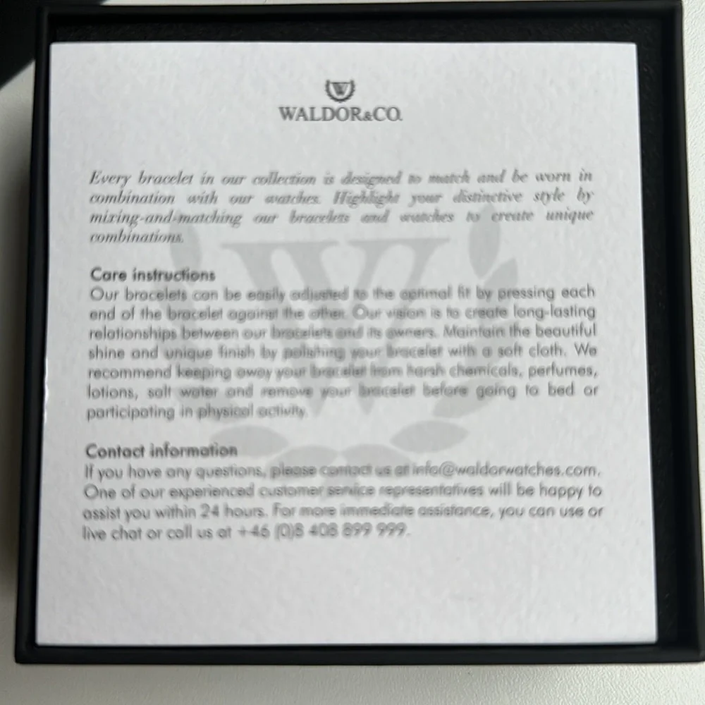Waldor & Co. silver bangle
